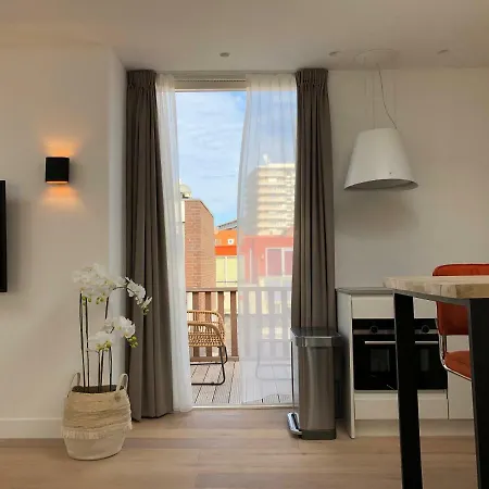 Apartment Orange Ocean
