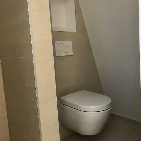 Orange Ocean Apartment